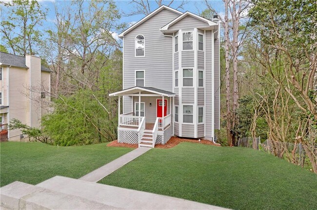 Building Photo - 4420 Joseph Dr SW