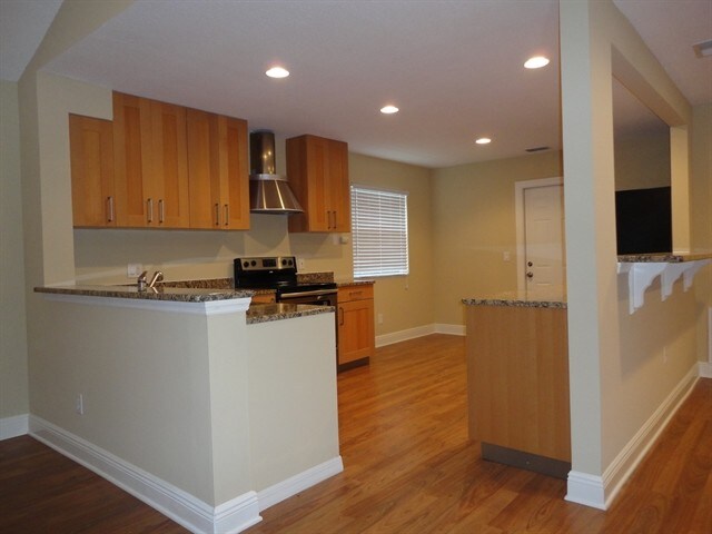 Foto del edificio - 708 Pond Pine Ct