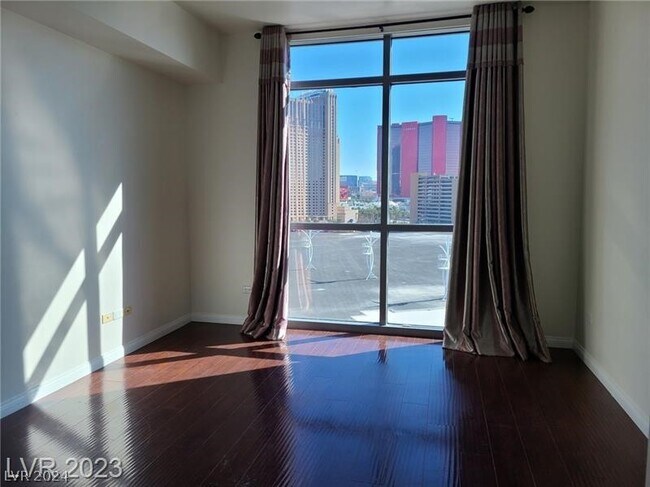 Building Photo - 200 W Sahara Ave