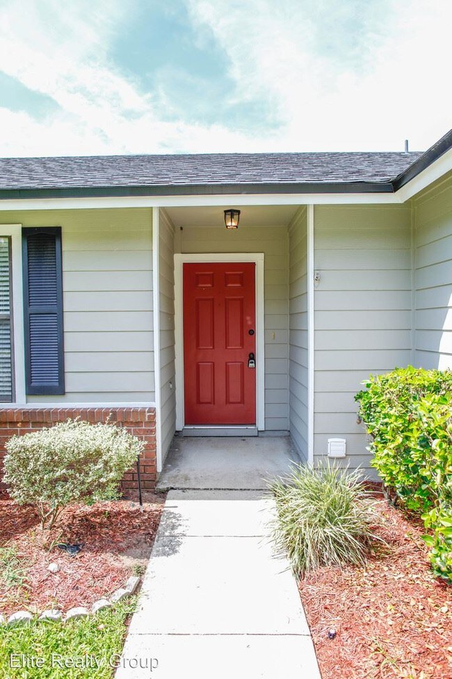 Building Photo - 8691 Hammond Forest Dr