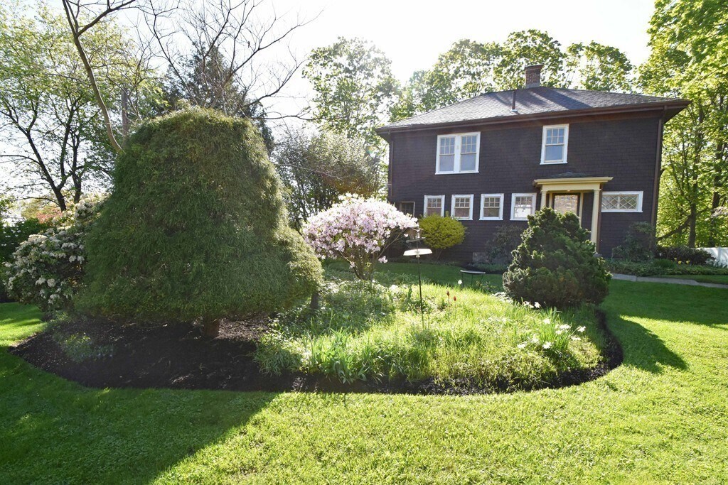 Primary Photo - 36 Evergreen Ave