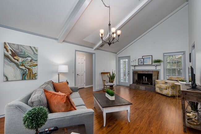 Building Photo - 10817 Honey Bee Cir