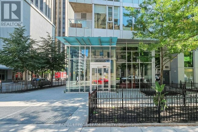Building Photo - 179-2179 Metcalfe St