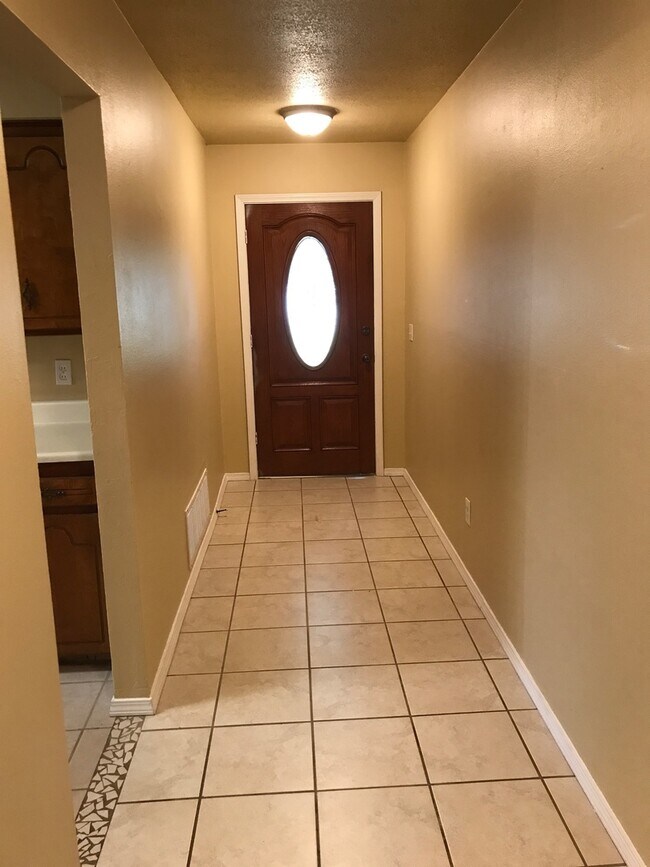 Foto del edificio - 5222 Clearwater Ct