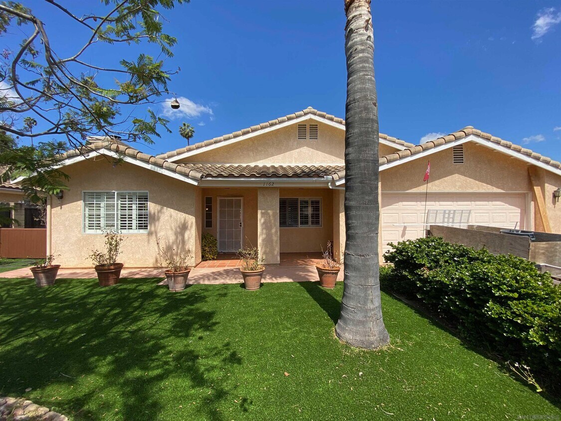 Foto principal - 1162 Meadow Lake Dr