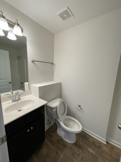 Foto del edificio - 1523 Gambill Wood Dr