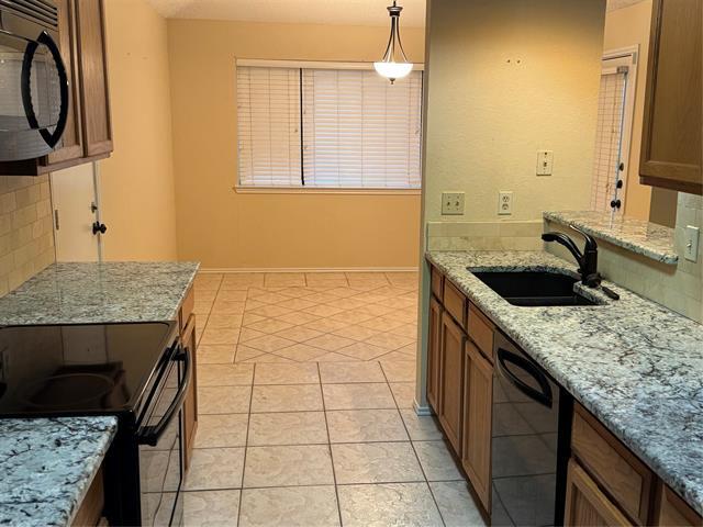 Foto del edificio - 232 Lodge Rd