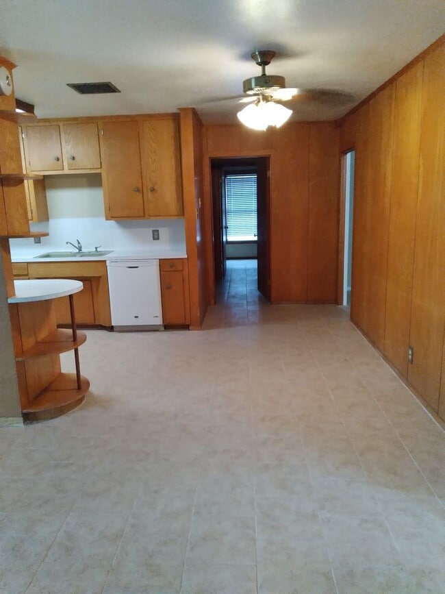 Foto del edificio - Great location