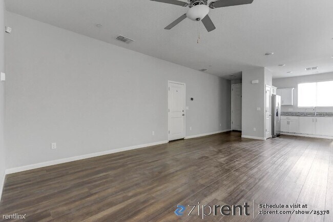 Building Photo - 4 br, 2.5 bath House - 174 Sullivan Dr, Me...