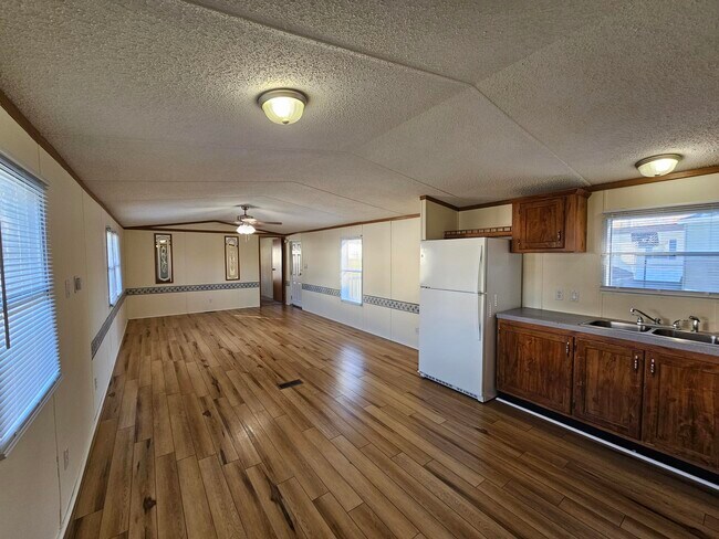 Foto del edificio - 243 Maverick Ln