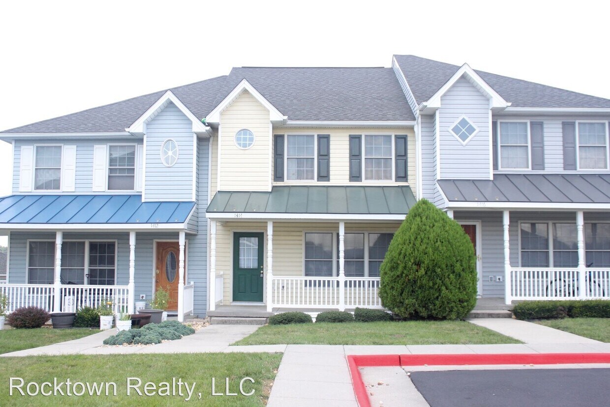 3 br, 3.5 bath House 1414 Founders Way House Rental in Harrisonburg