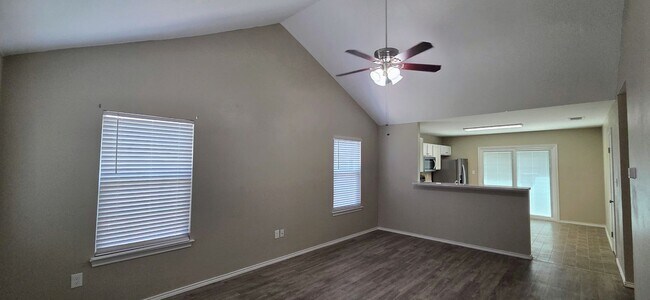 Foto del edificio - New Braunfels 2 Bedroom 2 Bath less than 1...