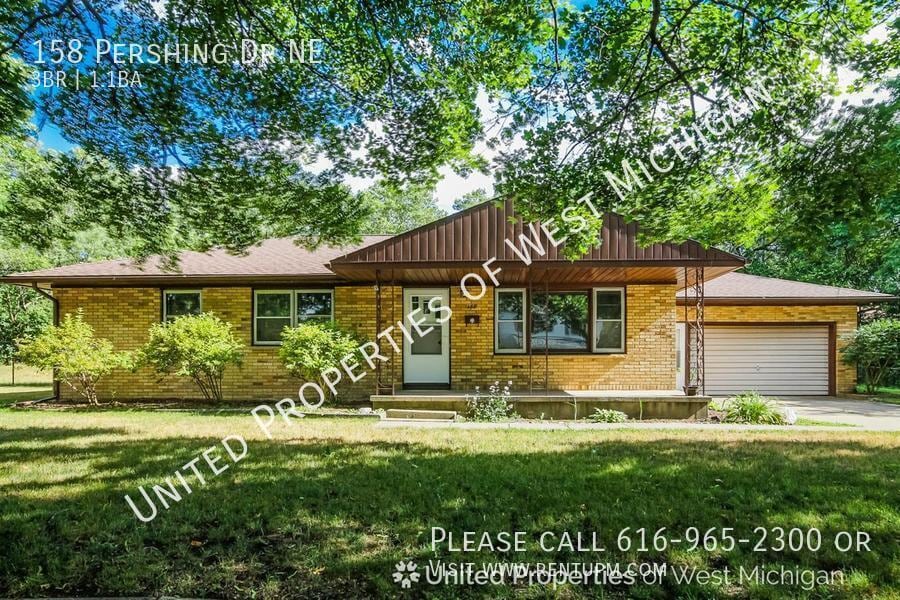 Primary Photo - 158 Pershing Dr NE