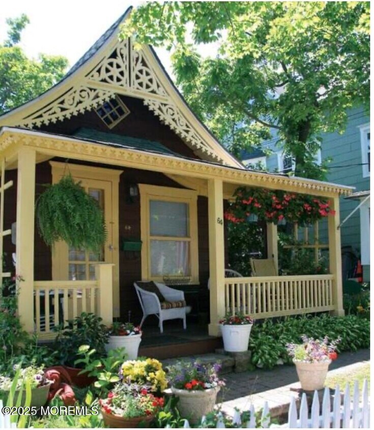 Primary Photo - 64 Clark Ave