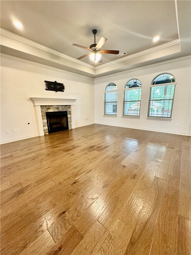 Foto del edificio - 1300 Hickory St