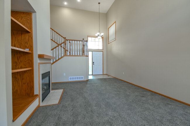 Foto del edificio - 9412 Forest Glen Dr