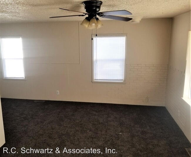 Building Photo - 2 br, 1 bath House - 407 E. Graves