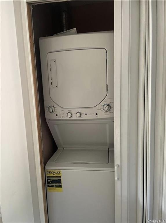 Foto del edificio - 32 Scarborough Ln