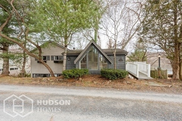 Primary Photo - 316 Towpath Rd