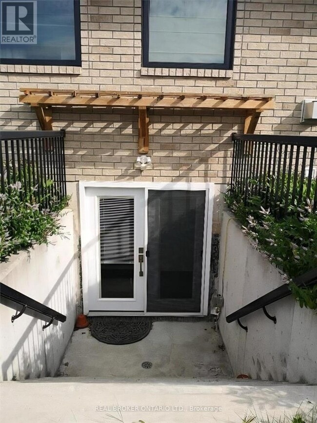 Building Photo - 118 Sandringham Dr