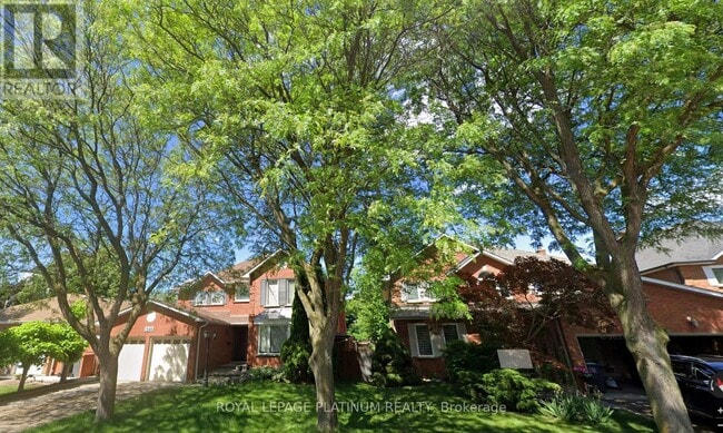 Building Photo - 1540 Manorbrook Ct