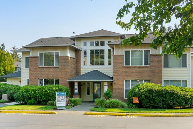 Building Photo - Fairwood Pond