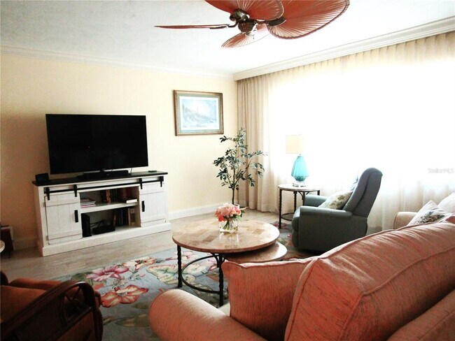Foto del edificio - 4700 Greencroft Rd