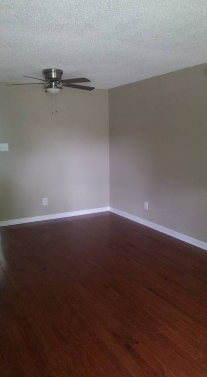 Building Photo - 3084 Ellis St