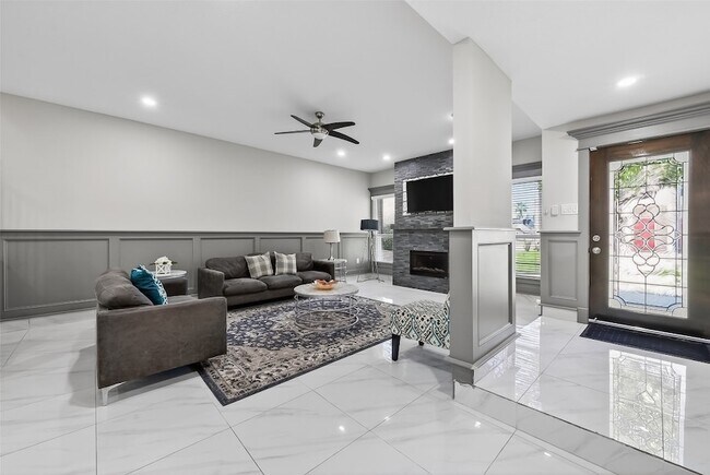 Foto del edificio - 11280 Braes Forest Dr