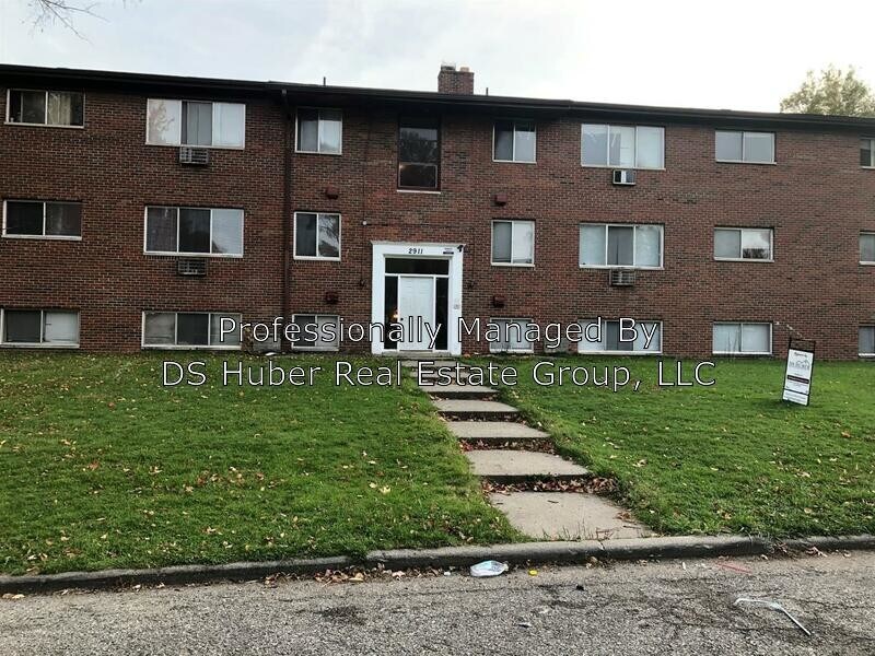 Primary Photo - 2911 Harwick Dr
