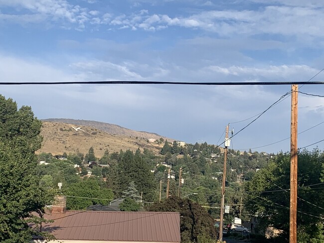 Foto del edificio - Lancaster Ave