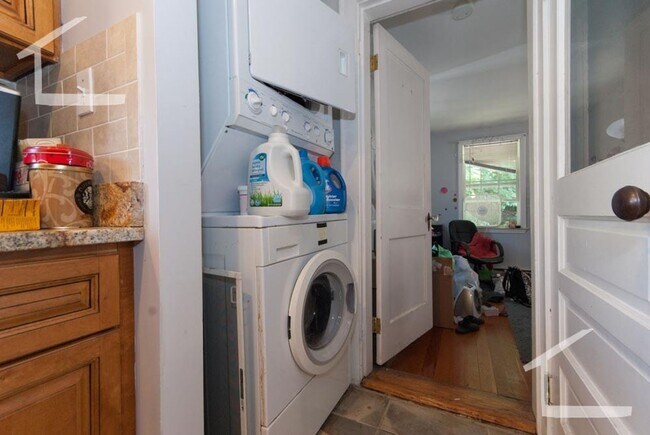 Foto del edificio - Charming-5 Bedroom