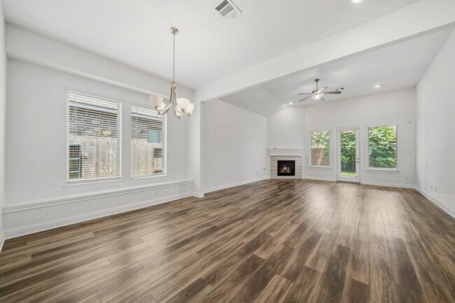 Building Photo - 10906 Perennial Mist Dr