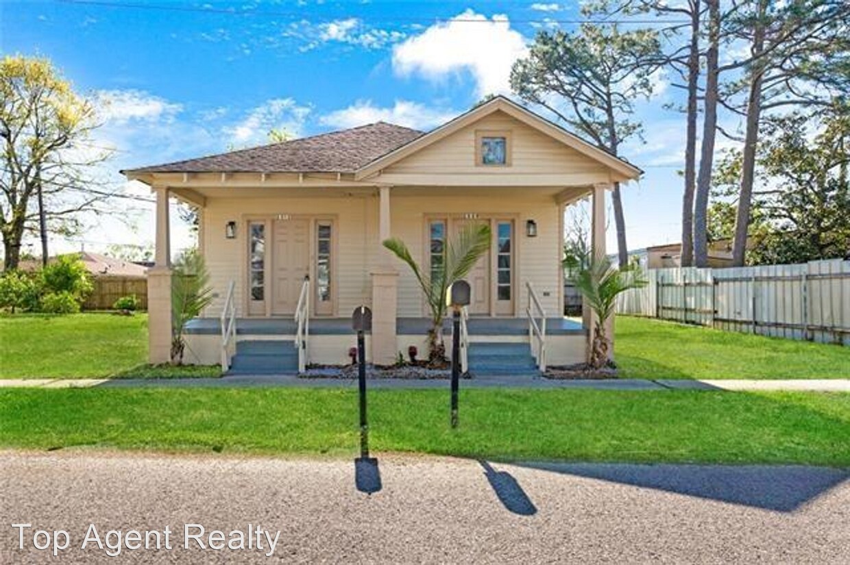2013 Mumphrey Rd, Chalmette, LA 70043 House Rental in Chalmette, LA