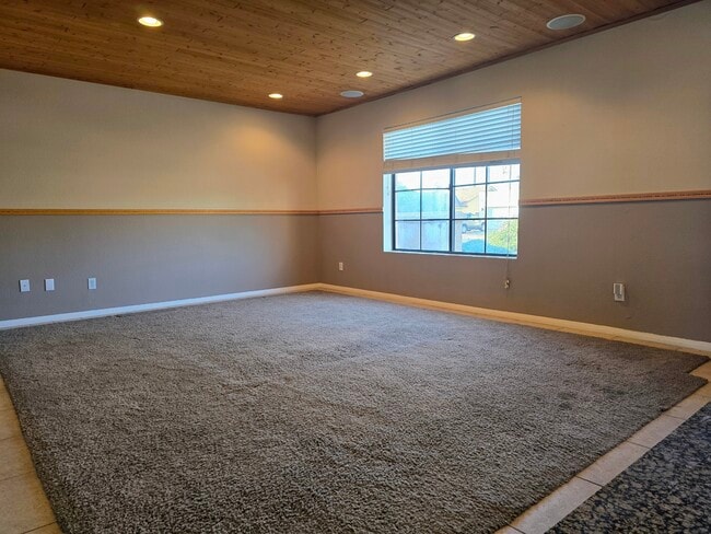 Foto del edificio - 1827 E Manhatton Dr