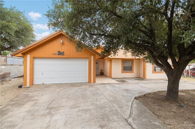 Building Photo - 328 Albacore St