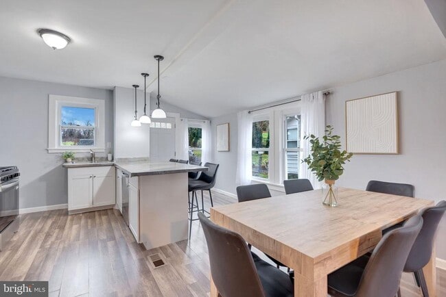 Foto del edificio - 504 Capitol Heights Blvd