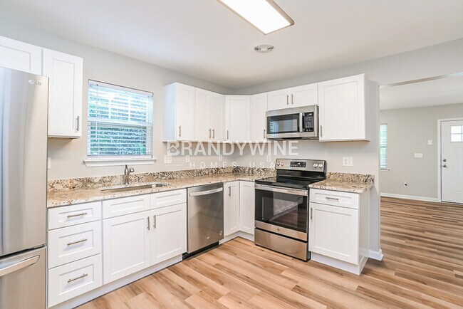Foto del edificio - $1864– With our move-in promotion, it’s li...