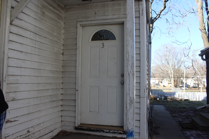 Primary Photo - 521 SW Tyler St