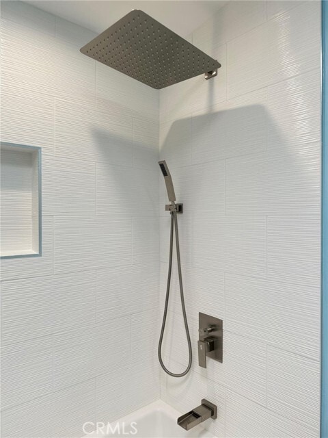 Foto del edificio - 6439 Graves Ave