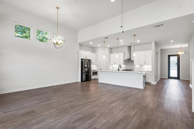 Foto del edificio - 2303 Rogge Ln