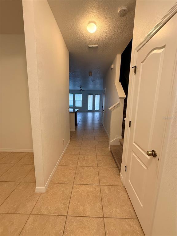 Building Photo - 11456 Center Lake Dr