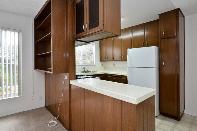 Kitchen - 4622 Hamilton St