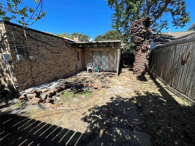 Building Photo - 2626 Gerol Ct