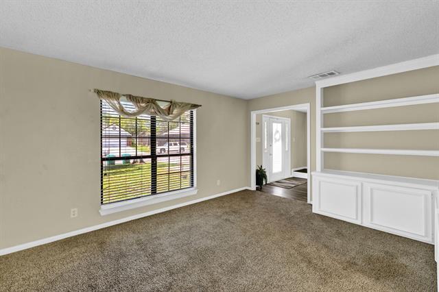 Foto del edificio - 308 Mack Dr