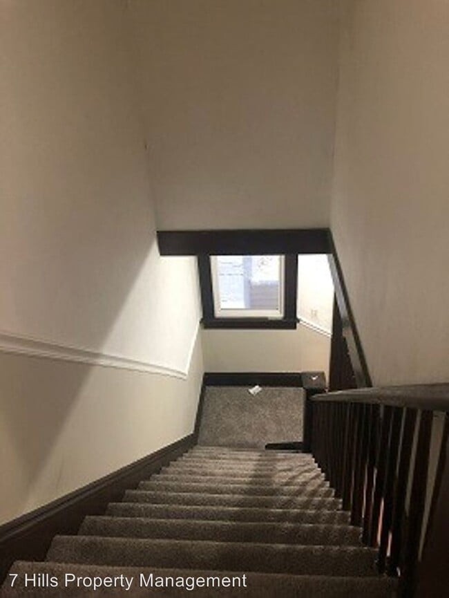 Building Photo - 111 Main St