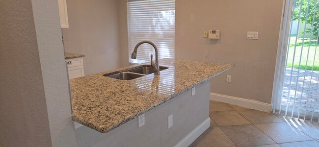 Building Photo - 219 Lake Monterey Cir