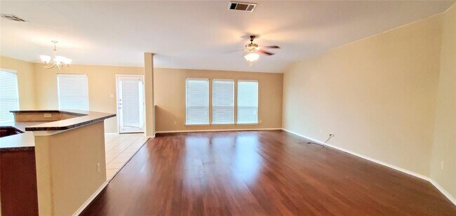 Building Photo - 2110 Spruce St