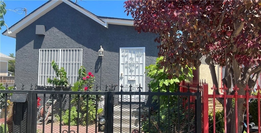 1962 S Mariposa Ave Houses in Los Angeles, CA Westside Rentals