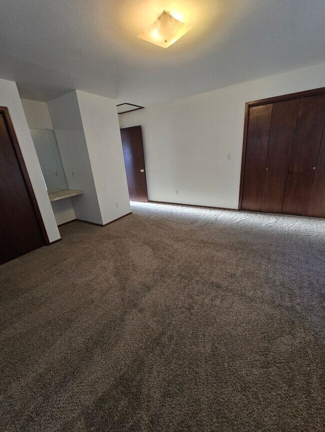 Foto del edificio - Roomy Duplex Close to Downtown Longmont